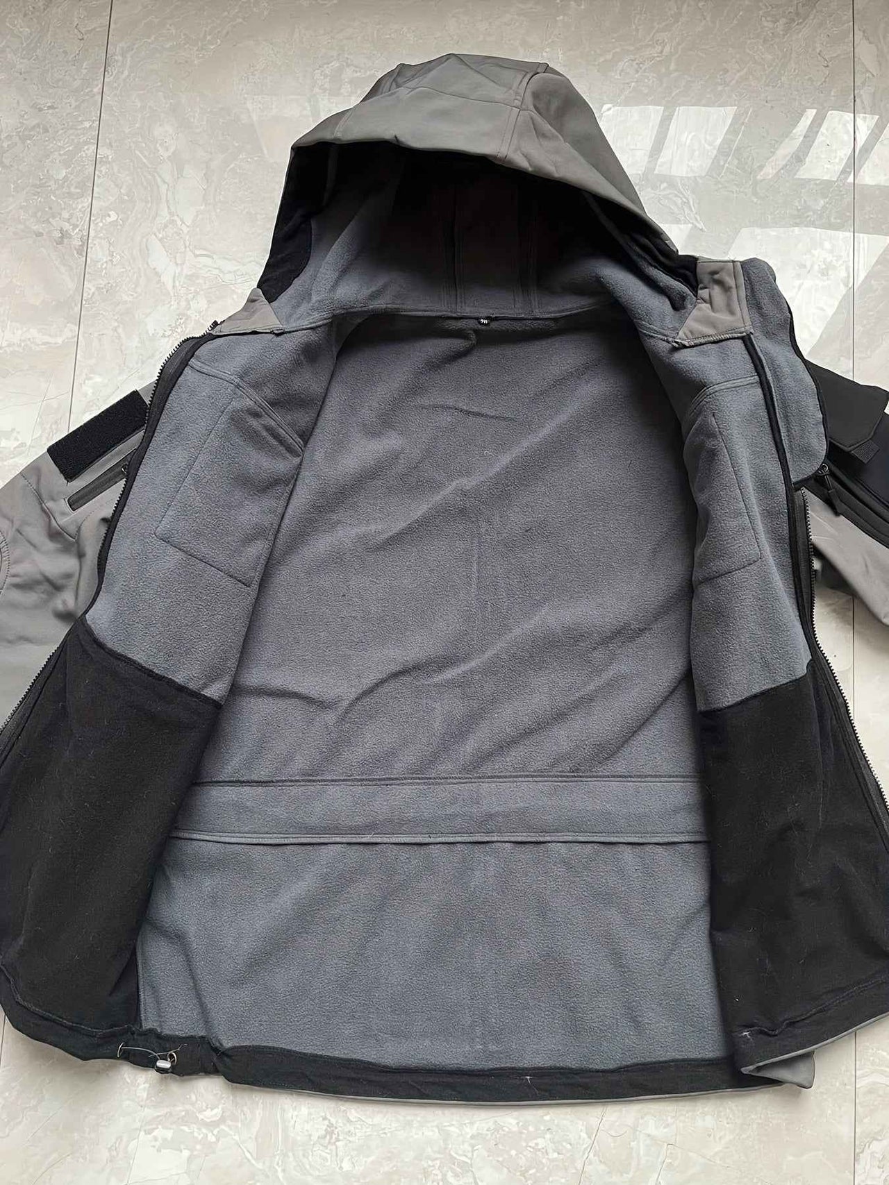 Chic Color Block Men's Windproof Long Sleeve Hooded Zip Up Jacket With Multi-pocket, Men's Outdoor Tactical Outwear For Fall Winter Hiking Camping Fishing
